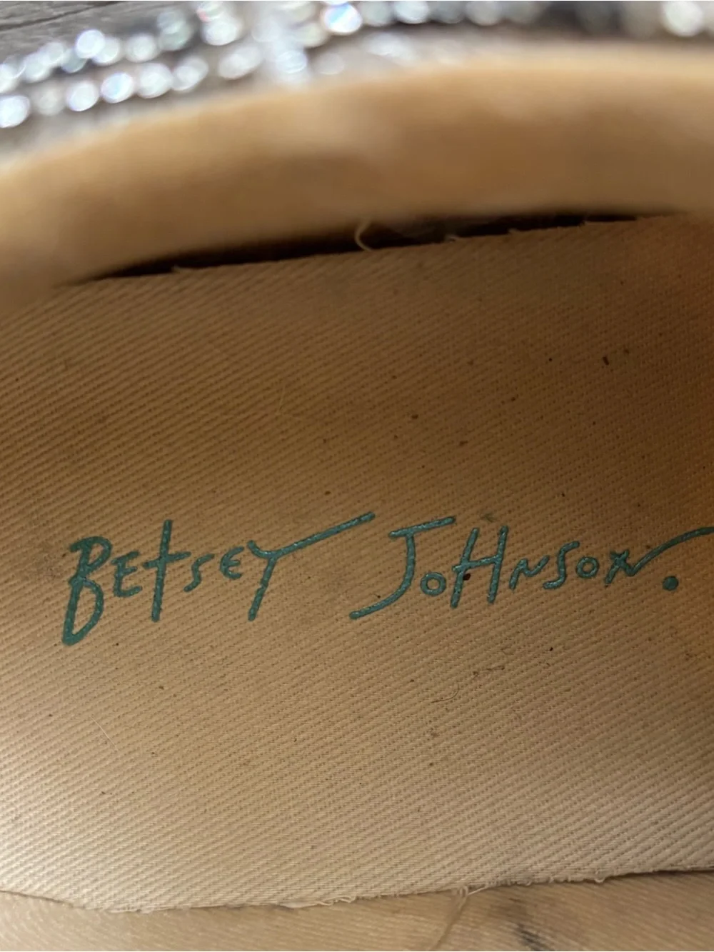 Betsy Johnson SIDNY All-Over Rhinestone SKULLS Platform Sneakers Size 8.5 - Picture 6 of 10